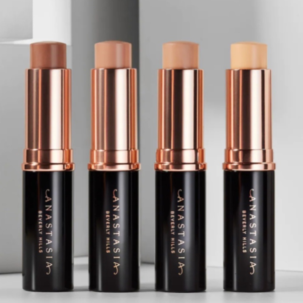 Anastasia Stick Foundation/Contour